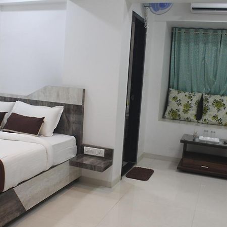 Hotel Park Inn Andheri West Bombay Exterior foto